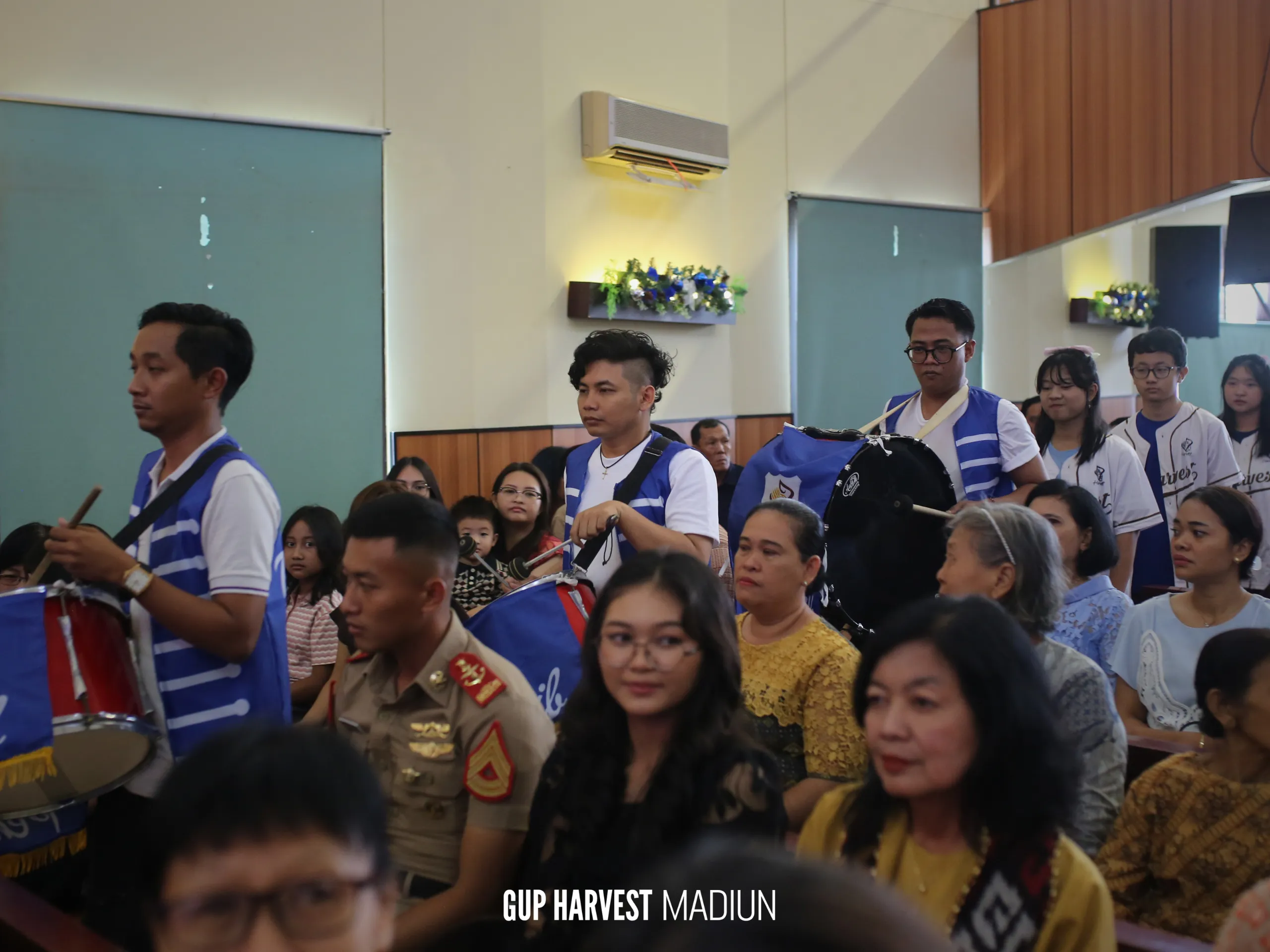 Dokumentasi kegiatan jemaat di GUP Harvest Church