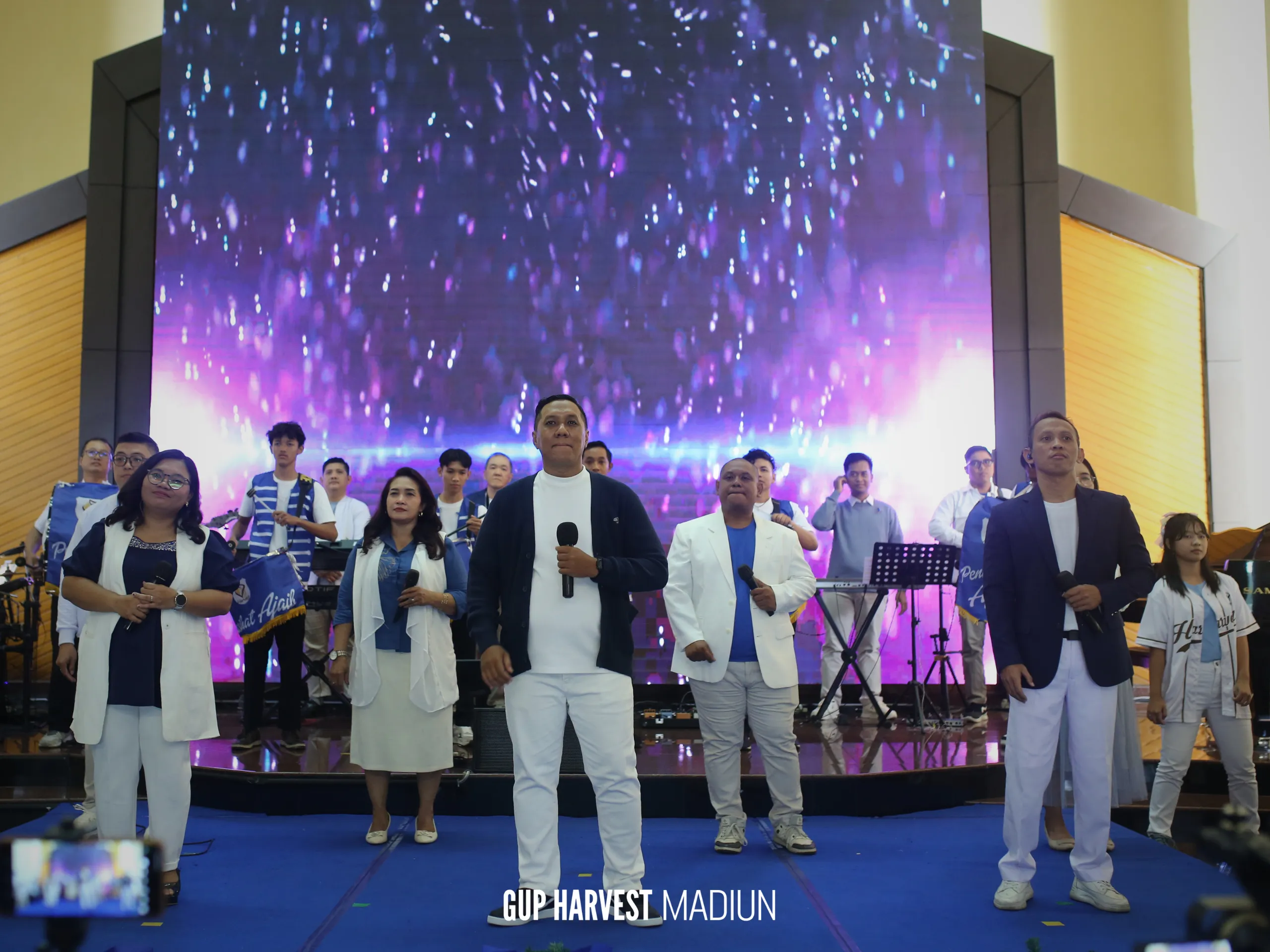Dokumentasi kegiatan jemaat di GUP Harvest Church