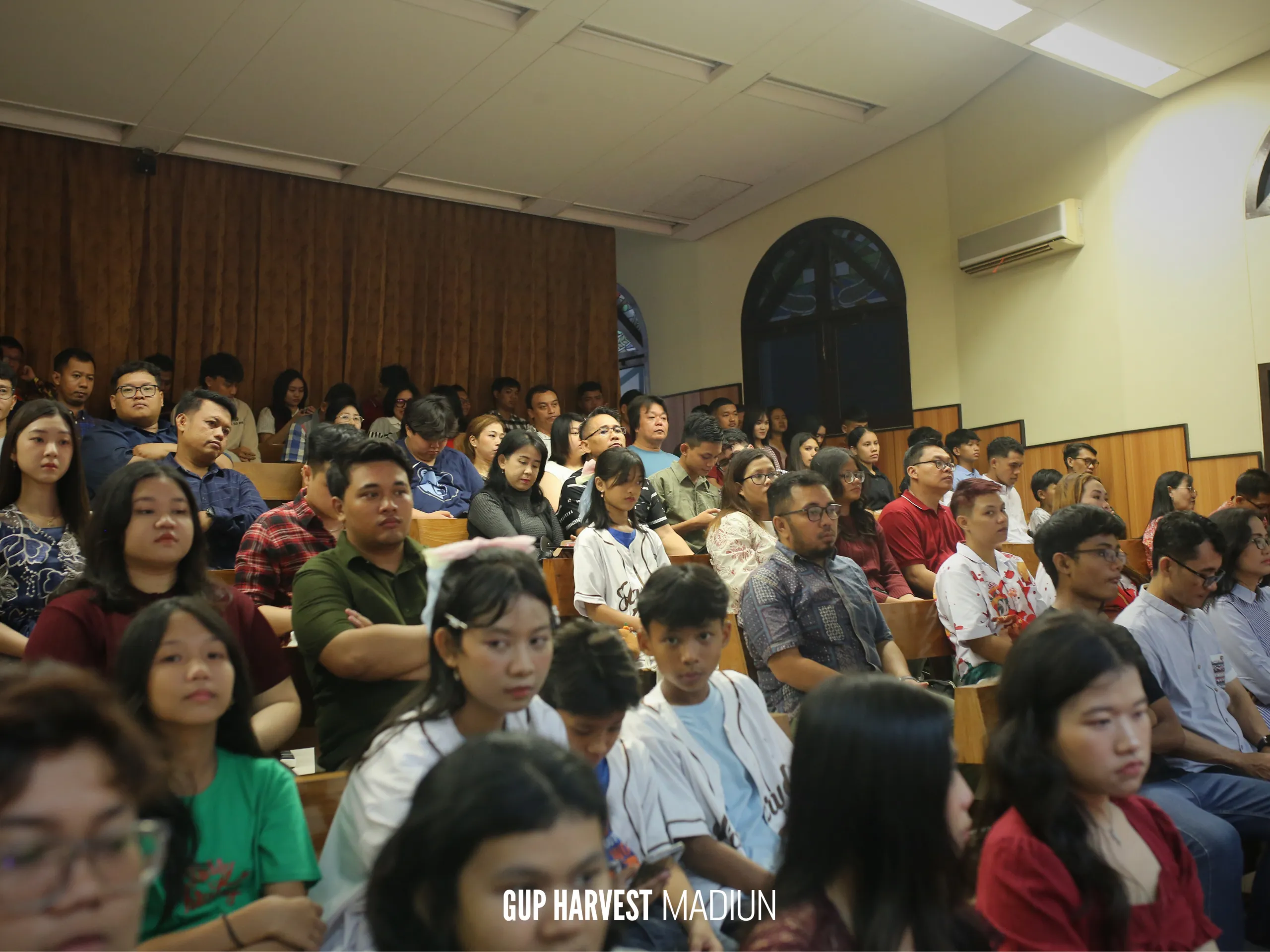Dokumentasi kegiatan jemaat di GUP Harvest Church